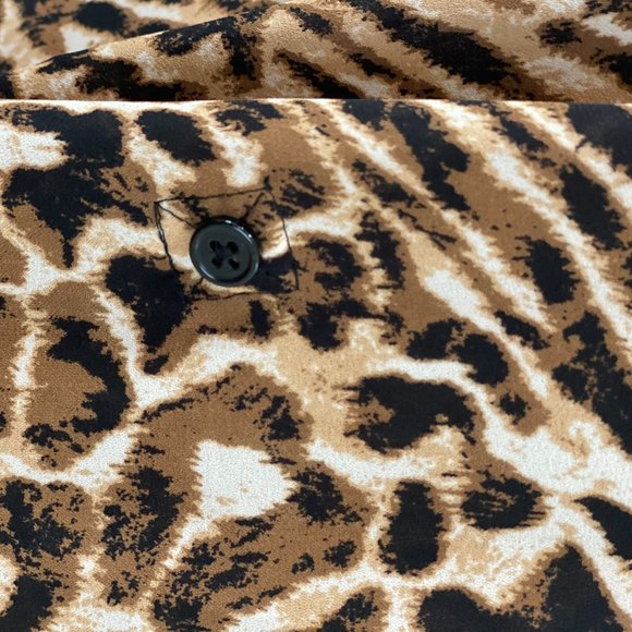 ABS Animal Print Button Up Blouse ๐๐
- Picture 7 of 11